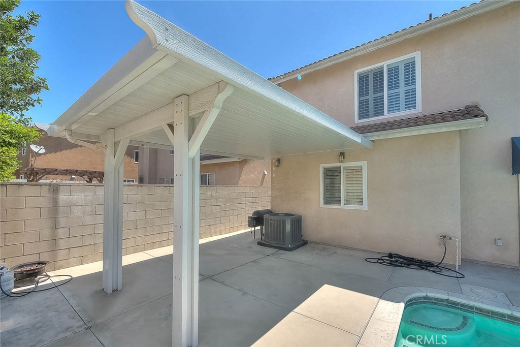 main property photo 34