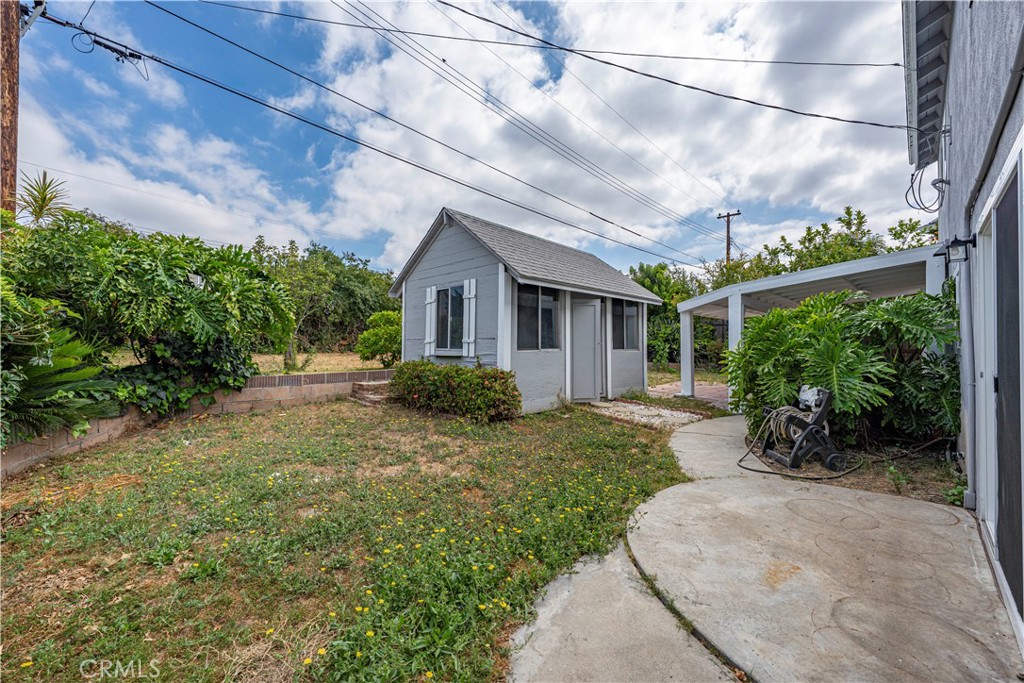 main property photo 30