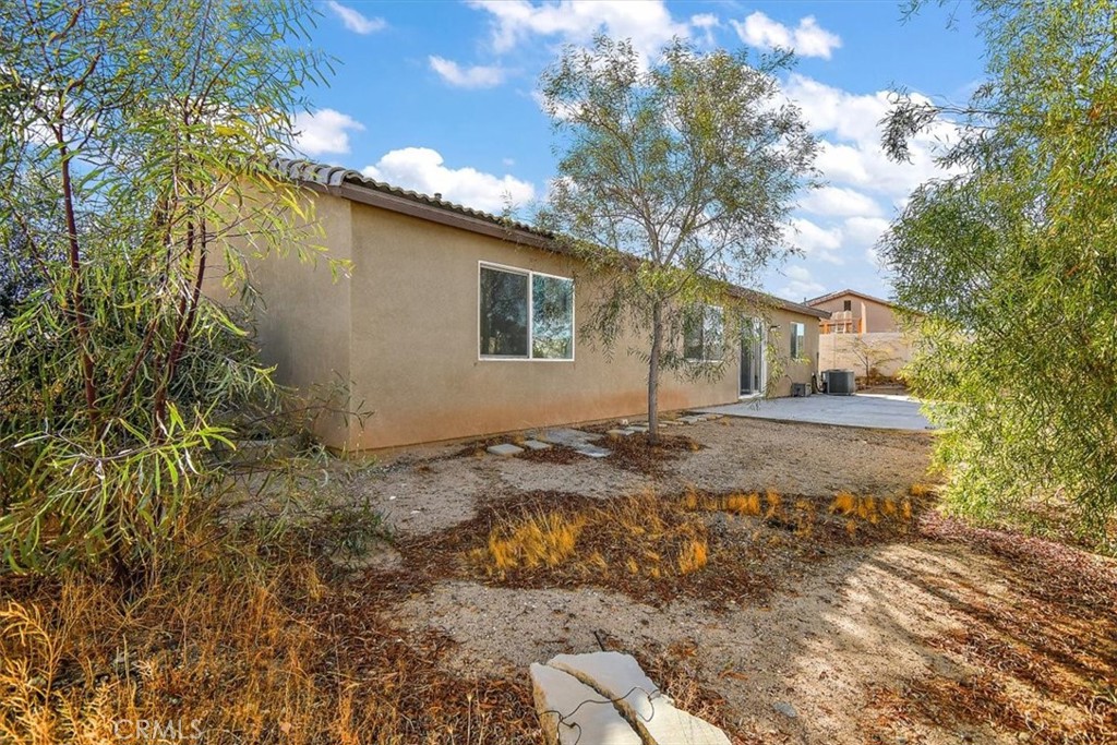 main property photo 28
