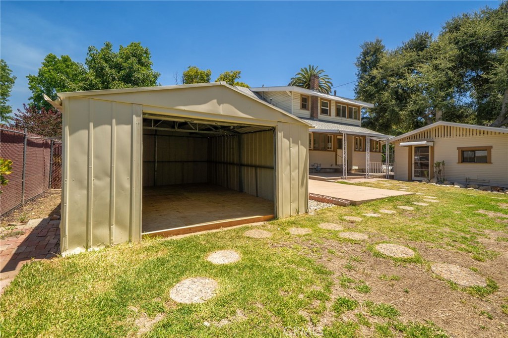 main property photo 45