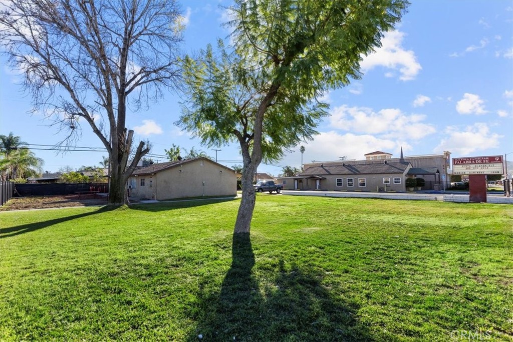 main property photo 8
