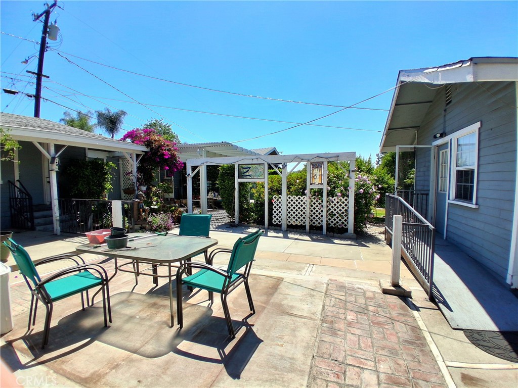 main property photo 13