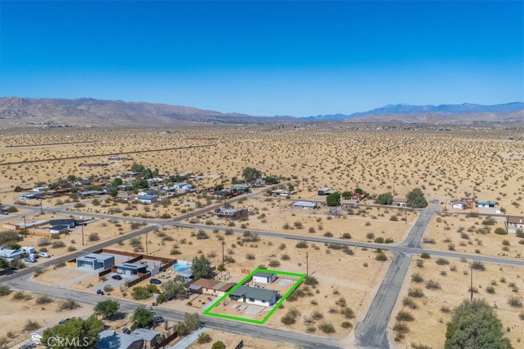 main property photo 32