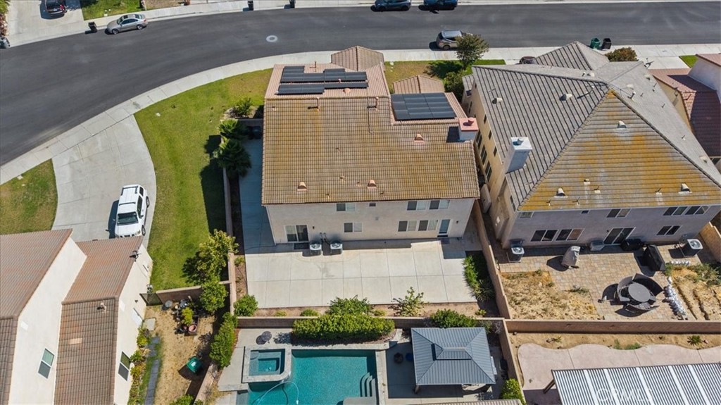 main property photo 37