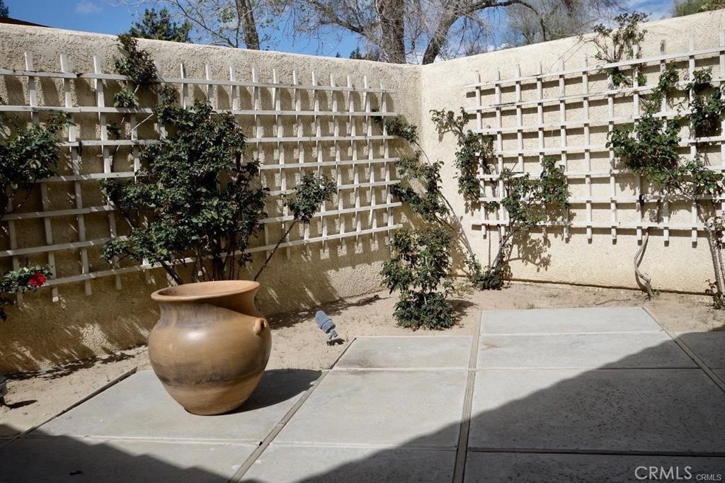 main property photo 19