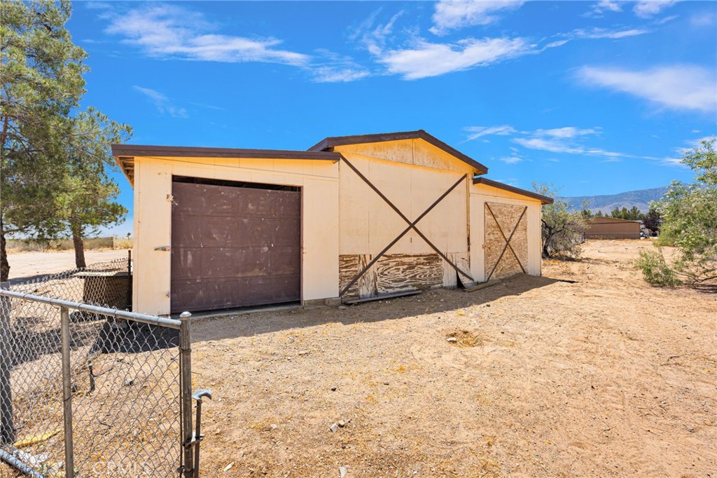 main property photo 20
