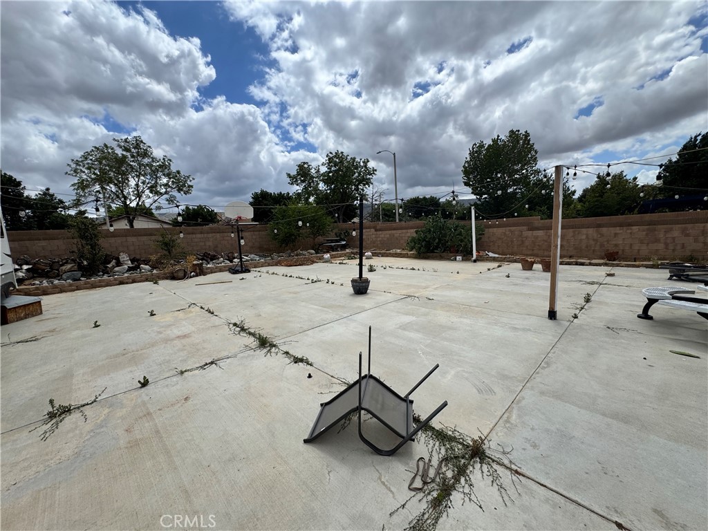 main property photo 9