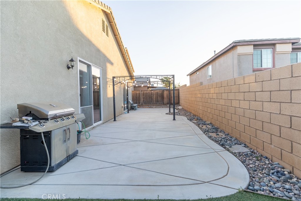 main property photo 32