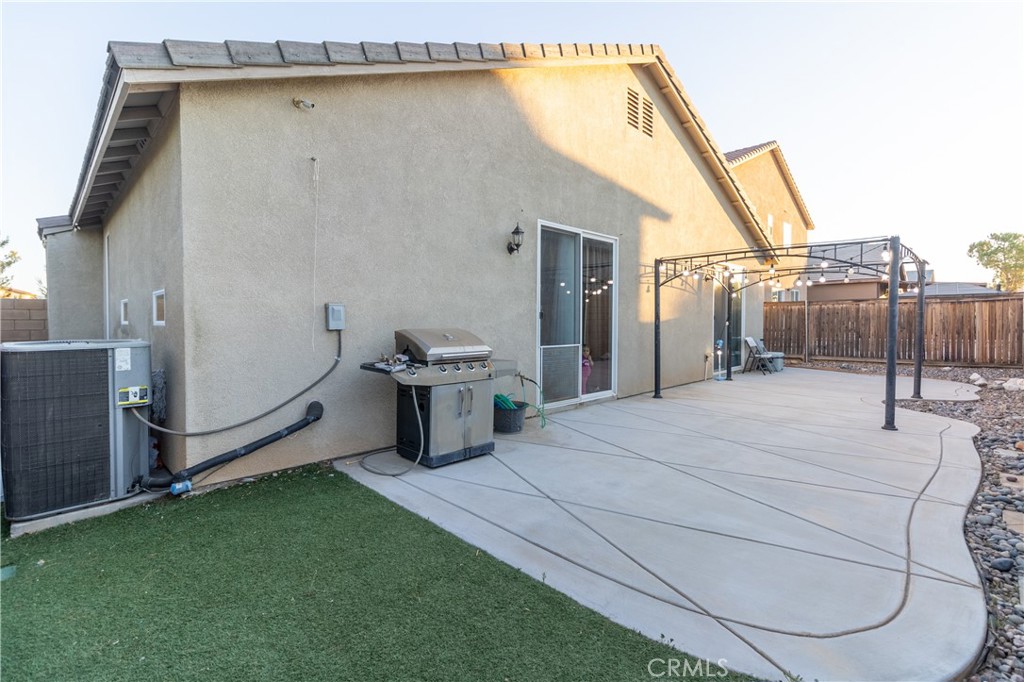 main property photo 33