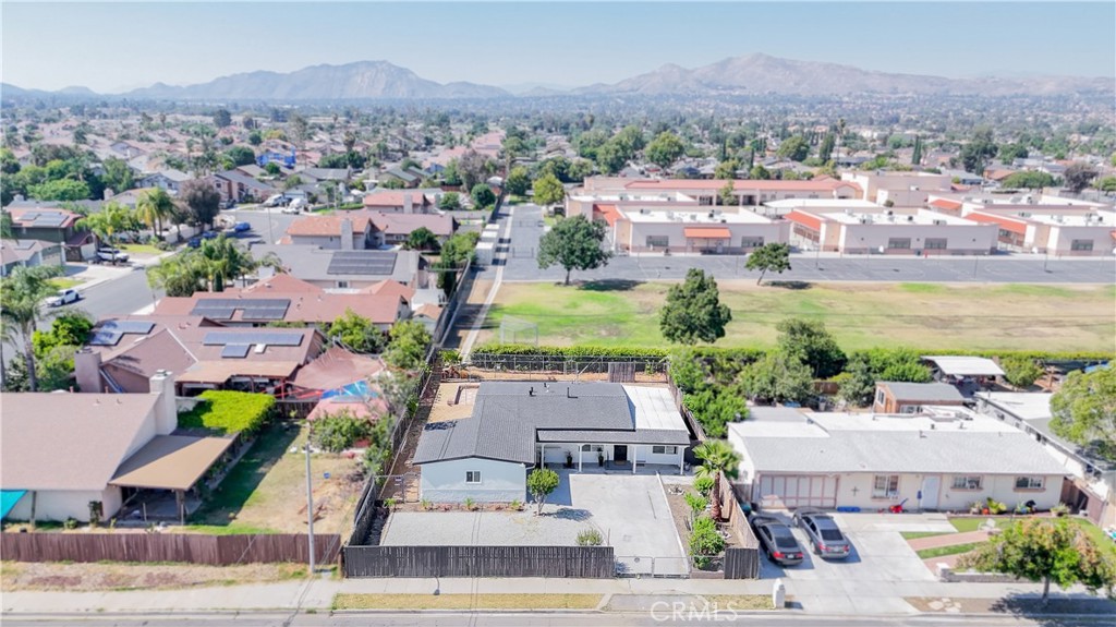 main property photo 51