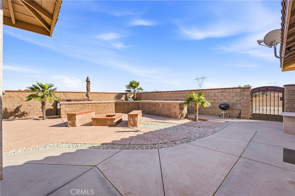 main property photo 27