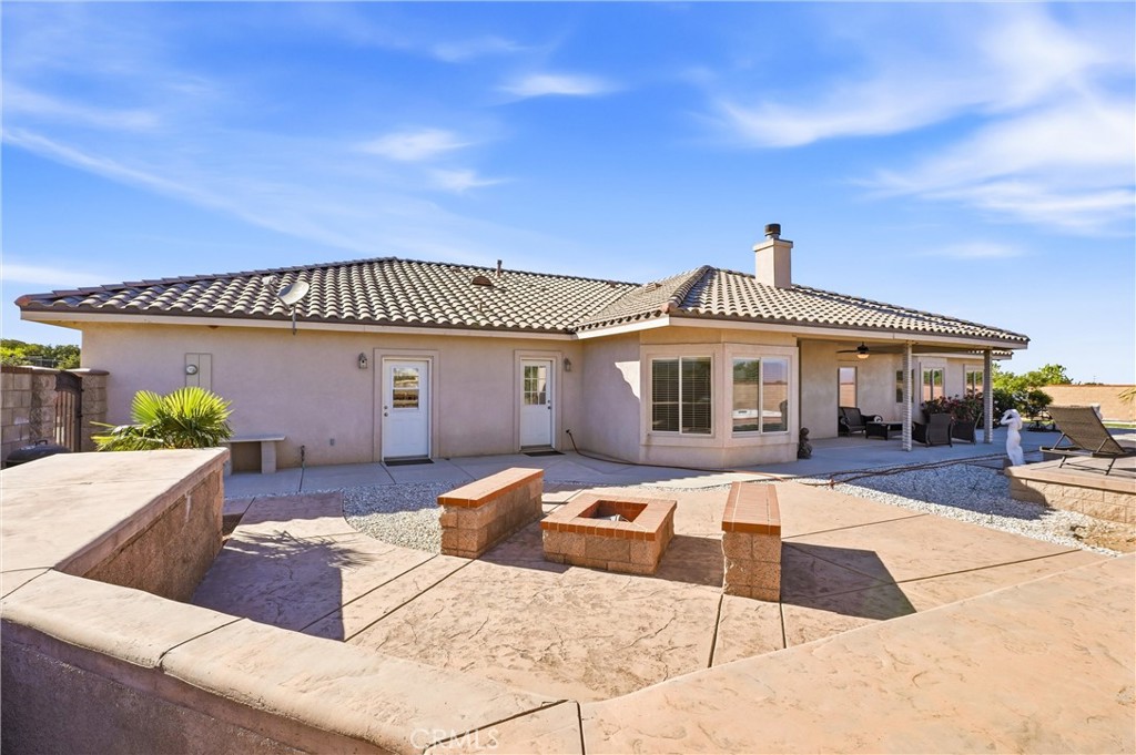 main property photo 28