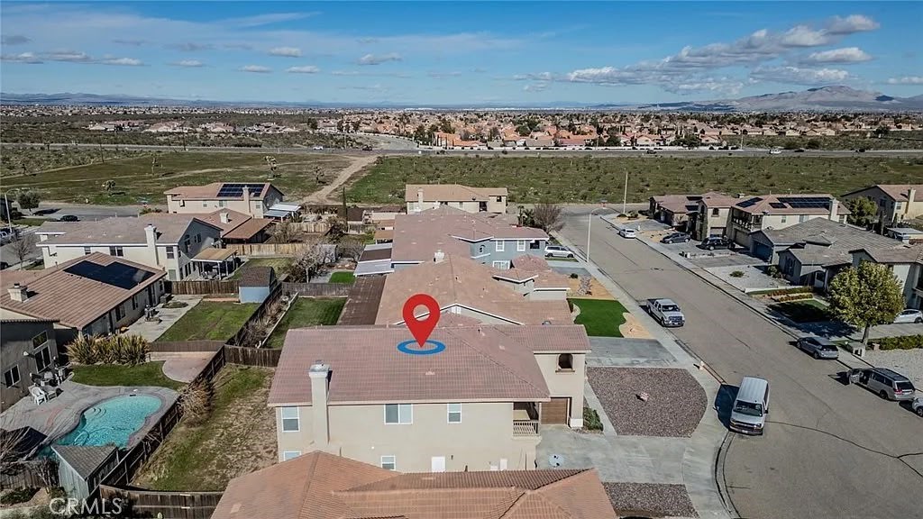 main property photo 6