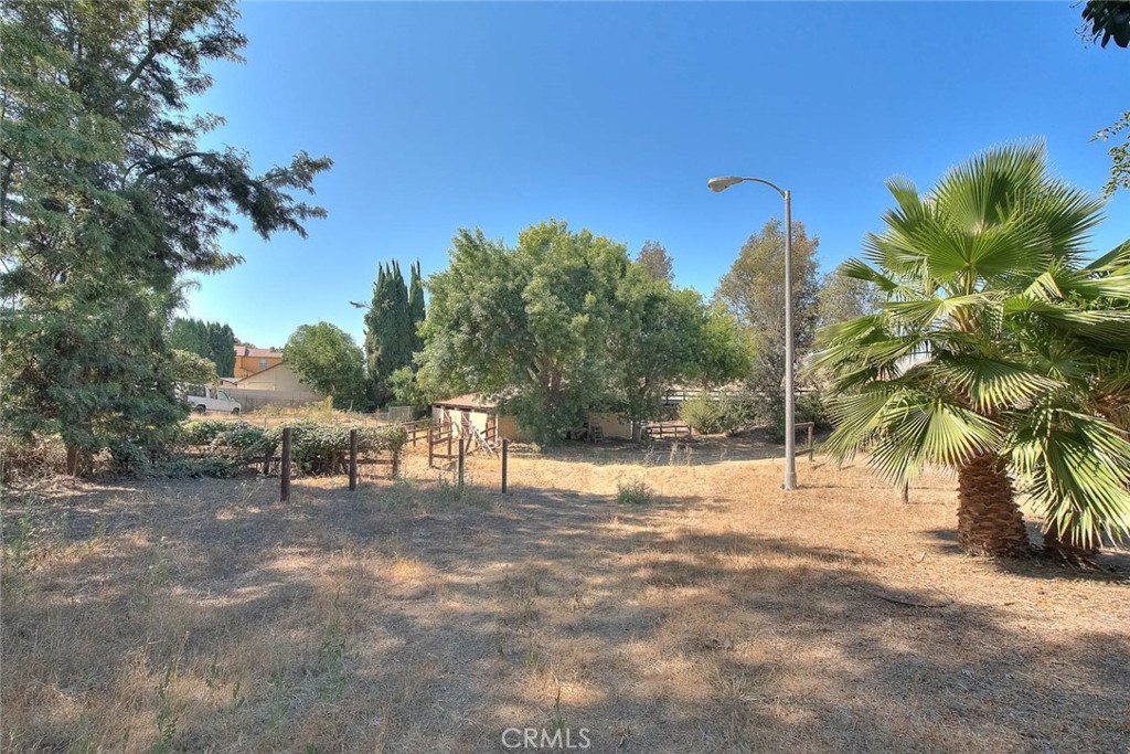 main property photo 45