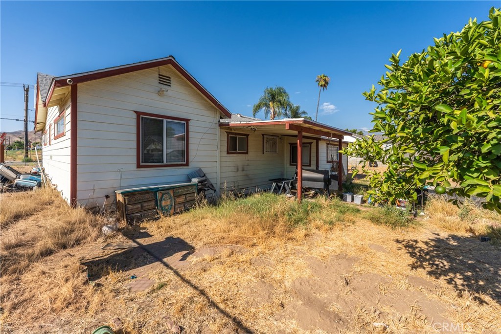 main property photo 8