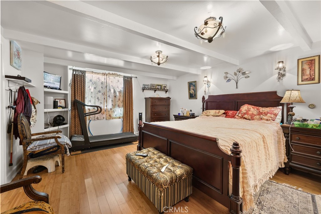 main property photo 34