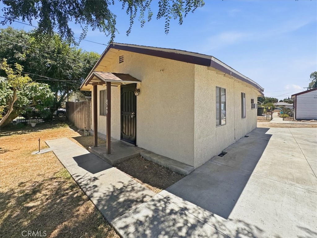 main property photo 10