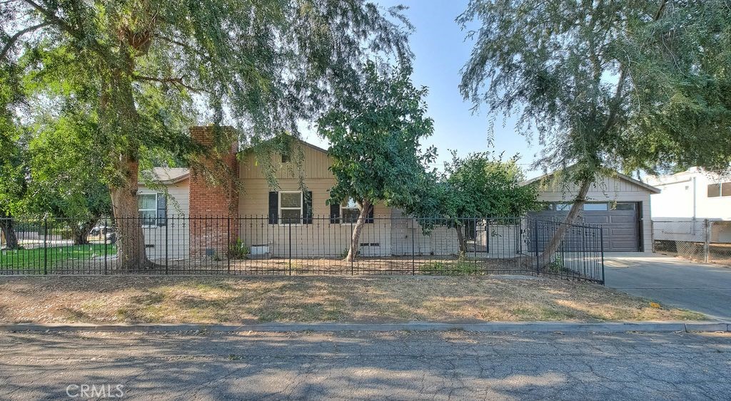 main property photo 50