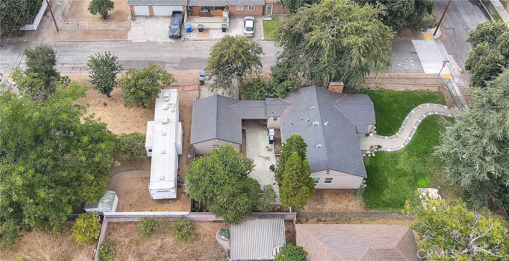 main property photo 58