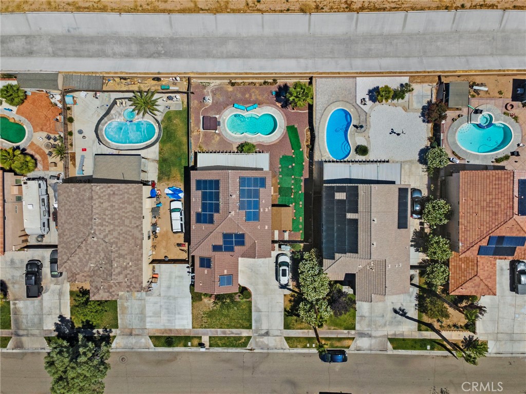 main property photo 37