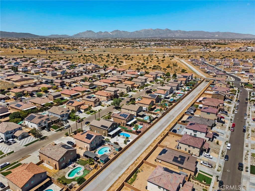 main property photo 50