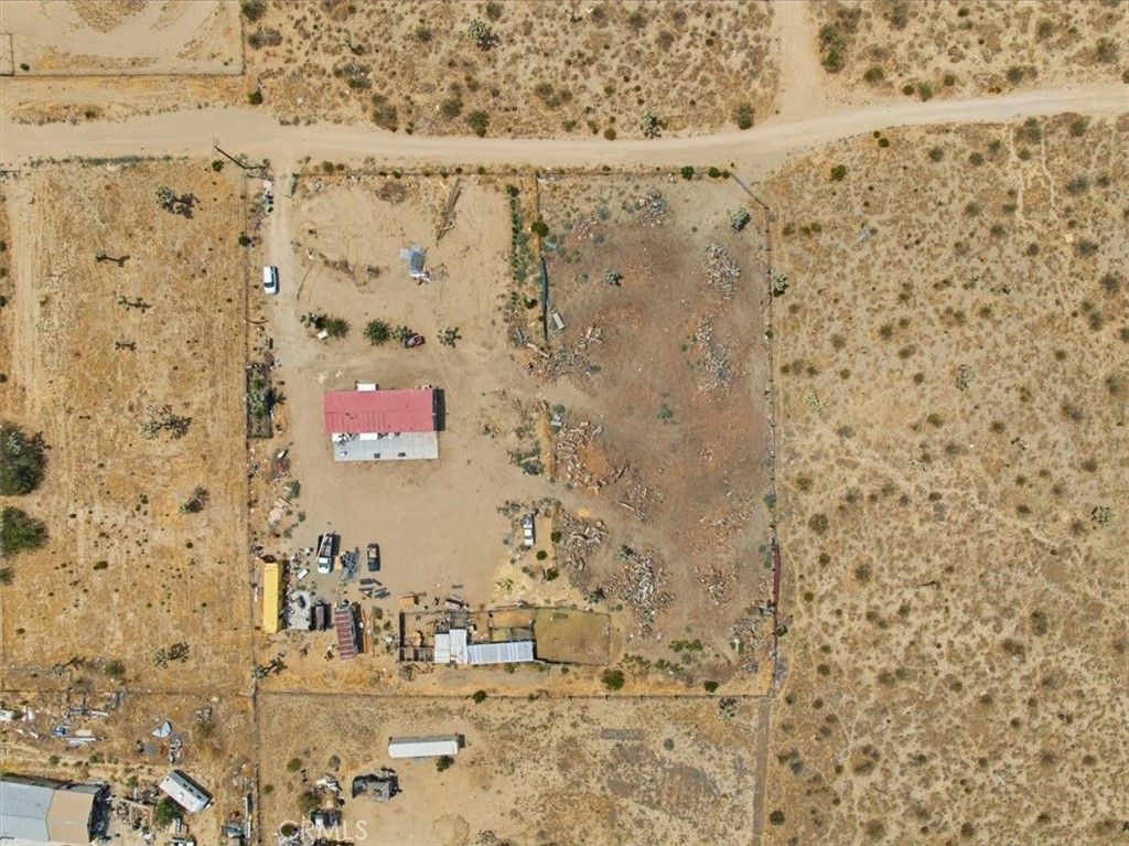main property photo 32