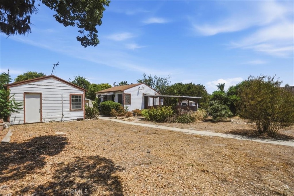 main property photo 40