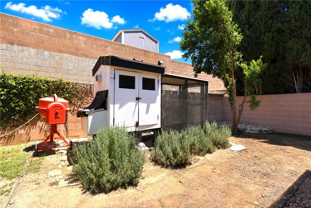 main property photo 23