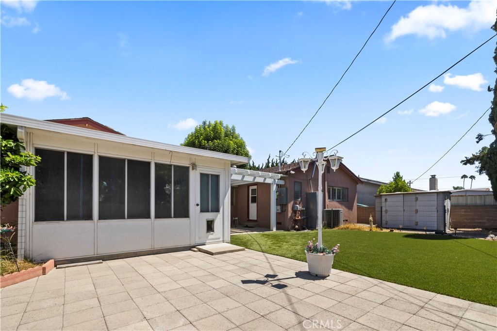main property photo 40