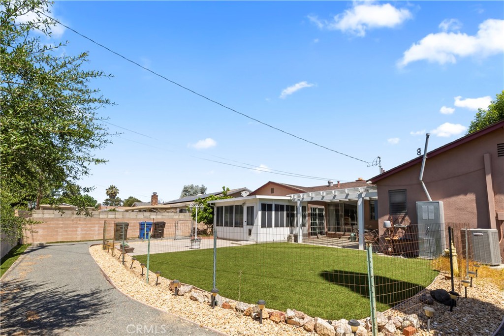 main property photo 43