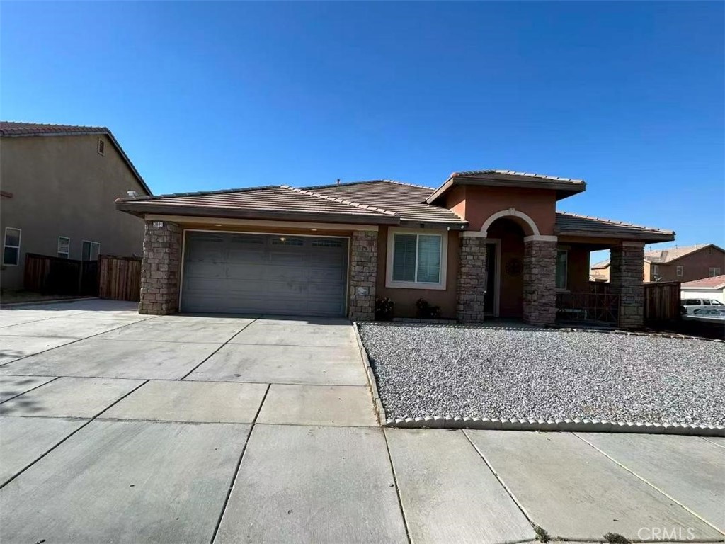 main property photo 3
