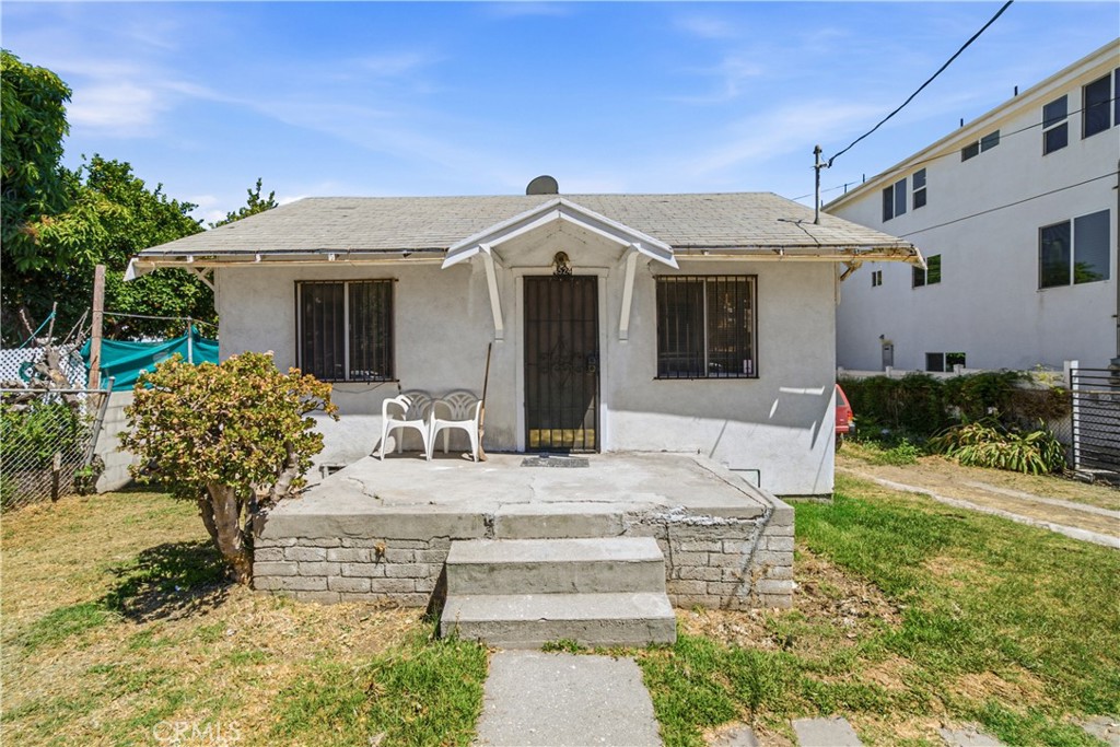 main property photo 3