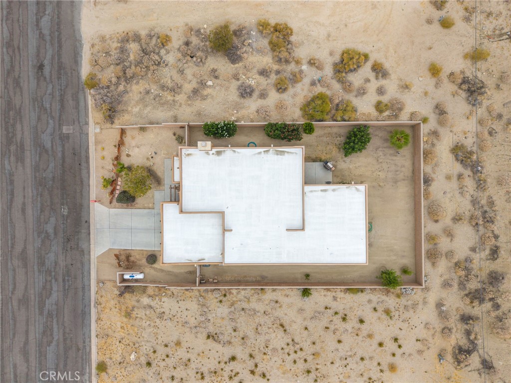 main property photo 39