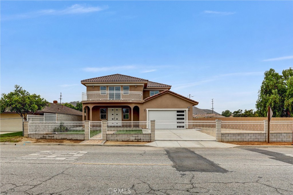 main property photo 24
