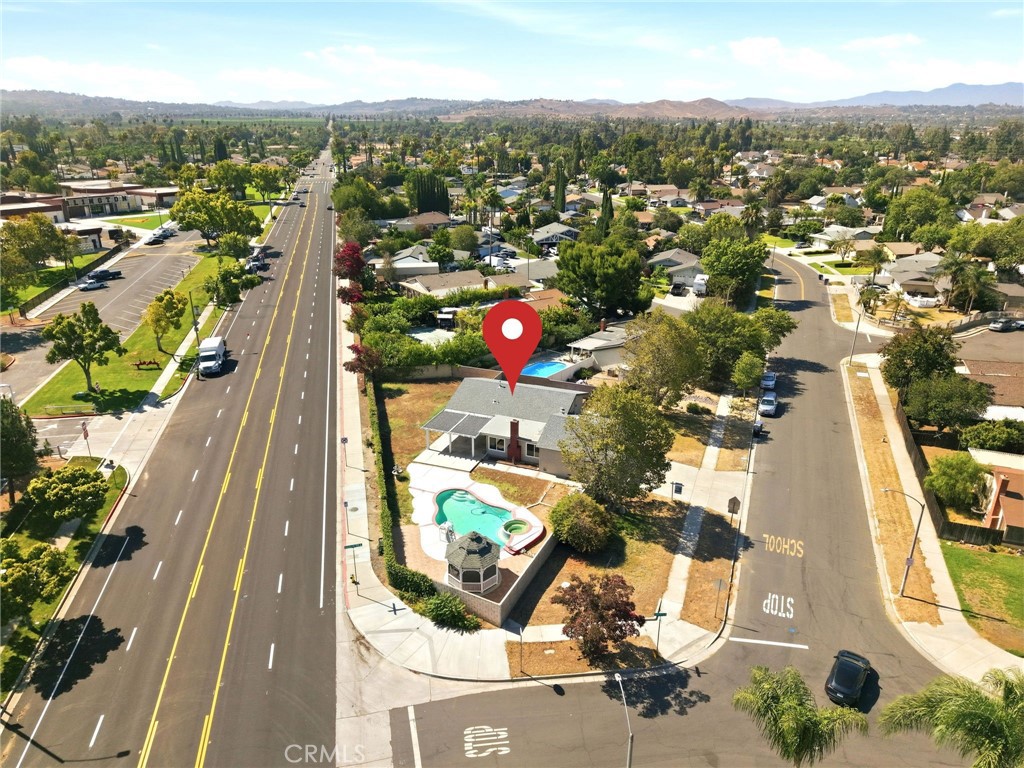 main property photo 54
