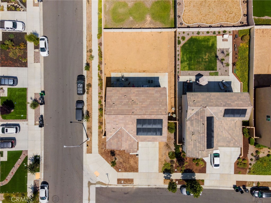 main property photo 36