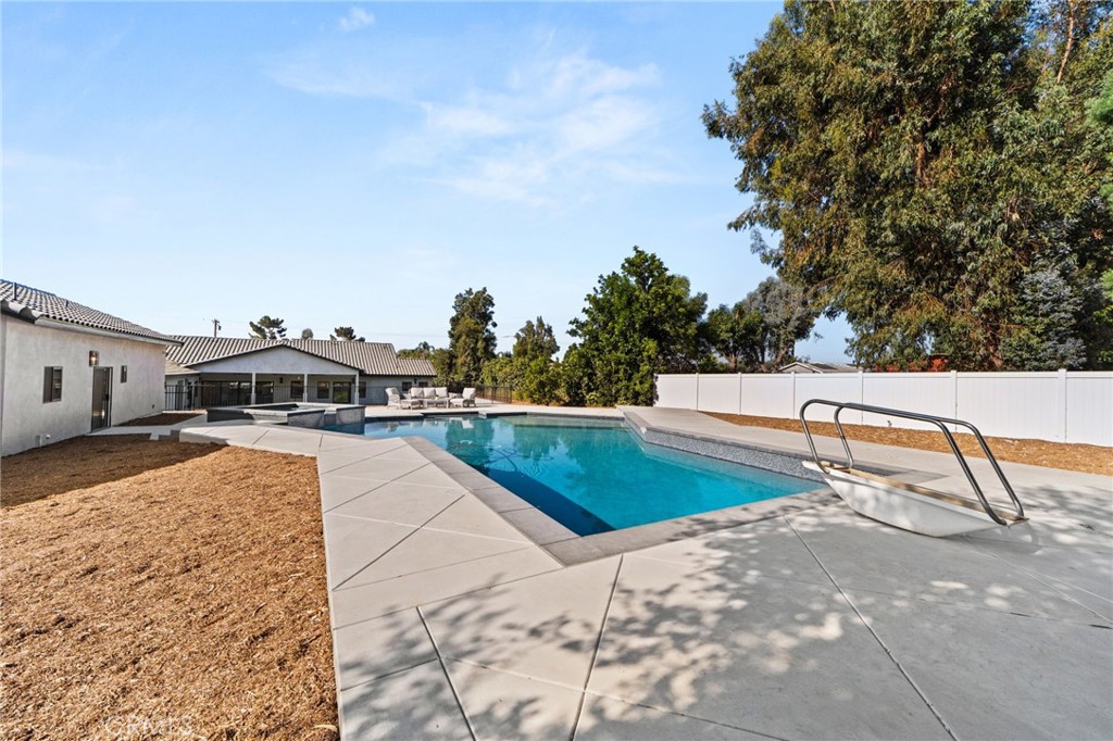 main property photo 66