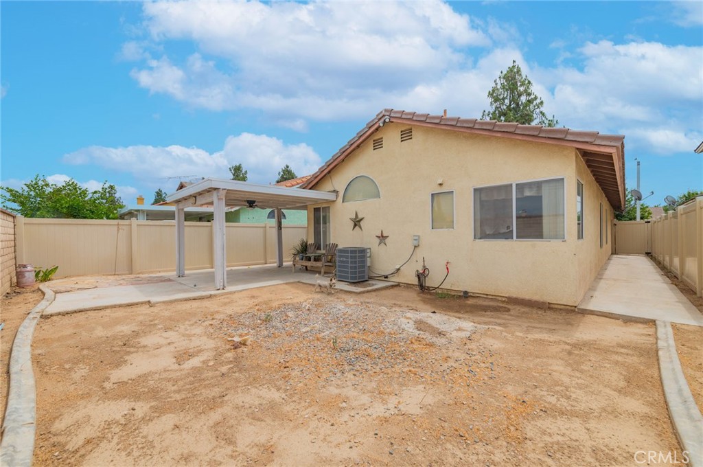 main property photo 14