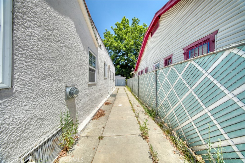 main property photo 26