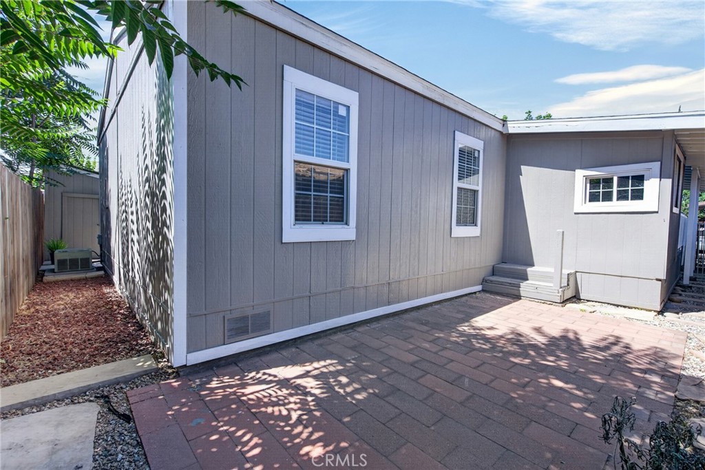 main property photo 19