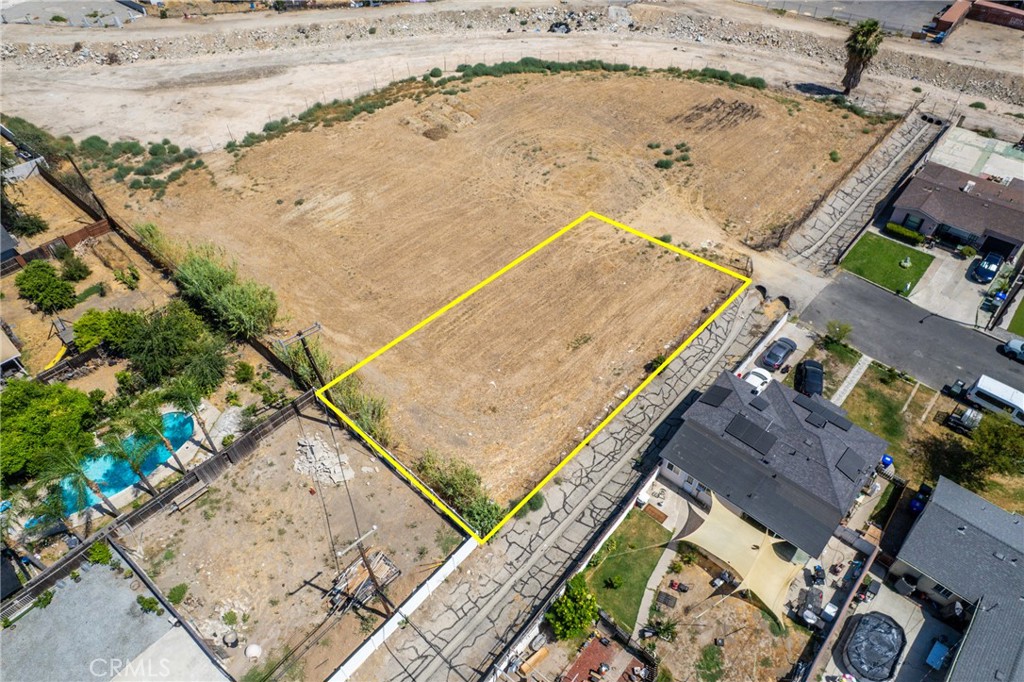 main property photo 5