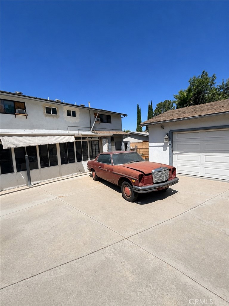 main property photo 32