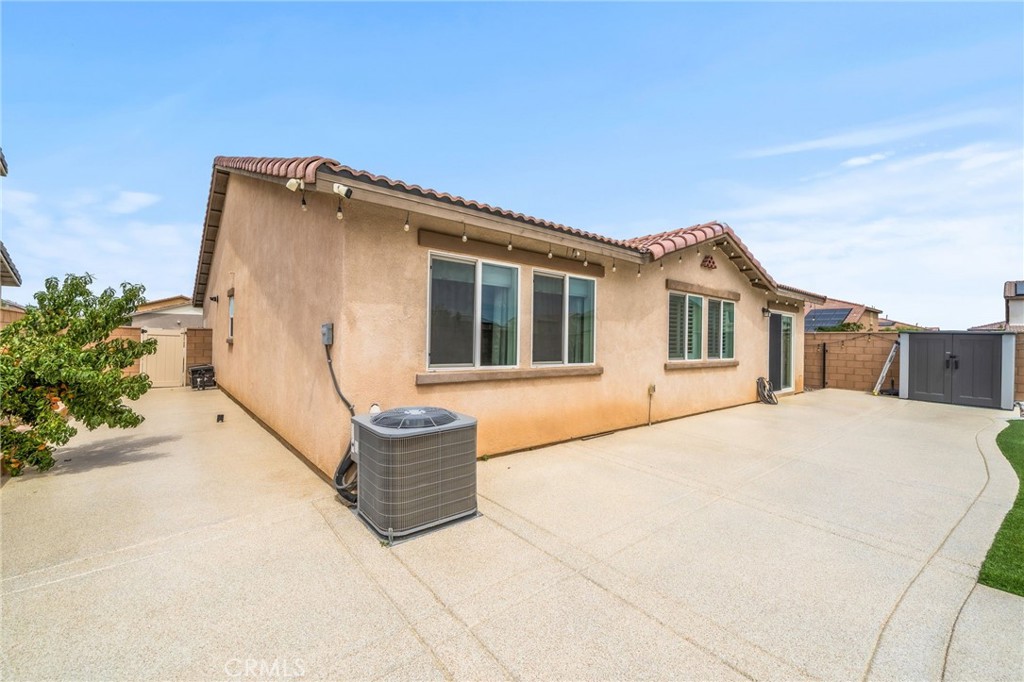 main property photo 31
