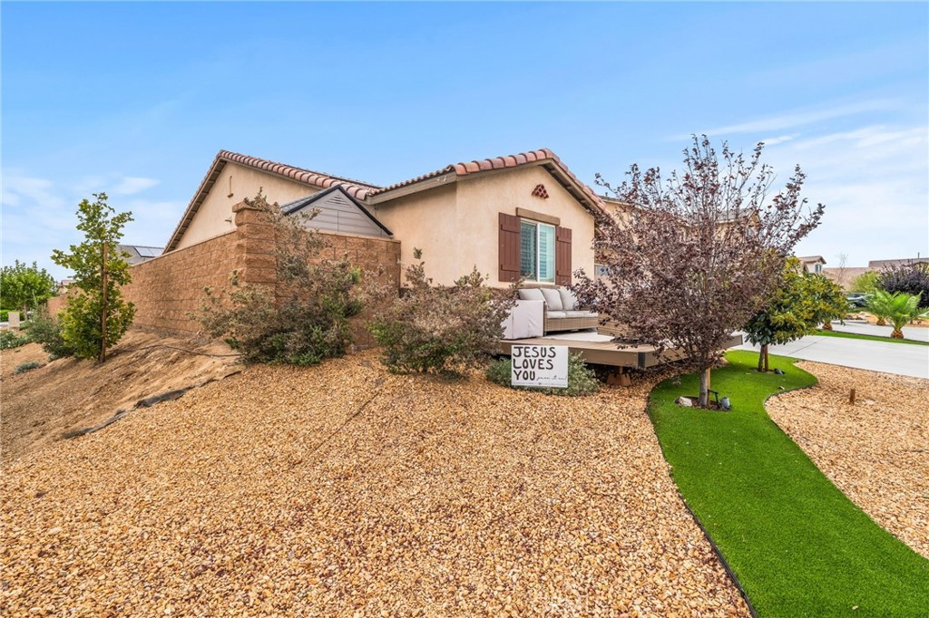 main property photo 5