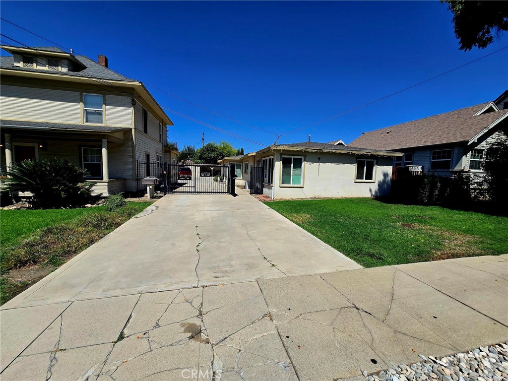 main property photo 6