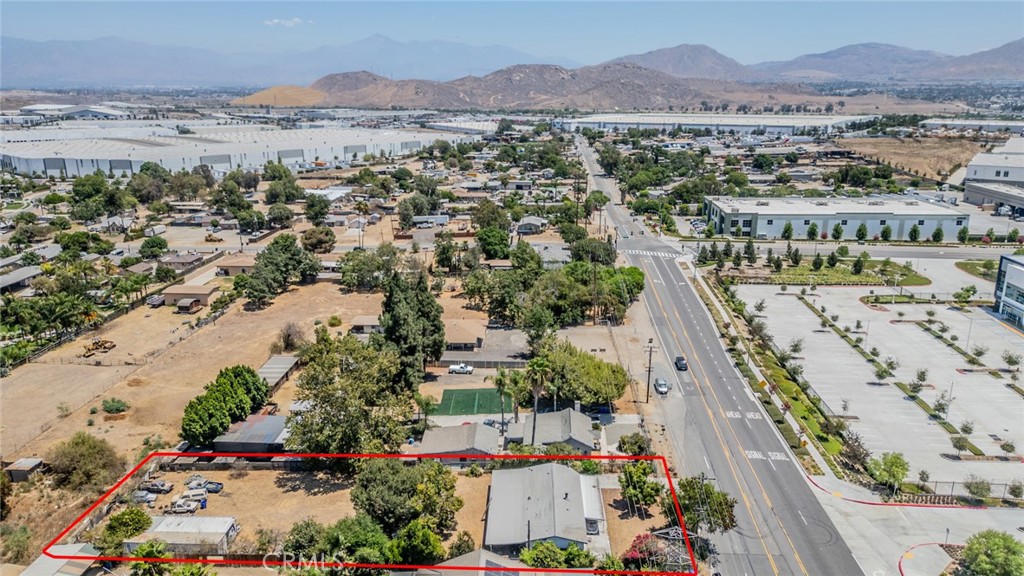 main property photo 26
