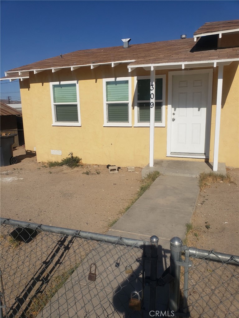 main property photo 9