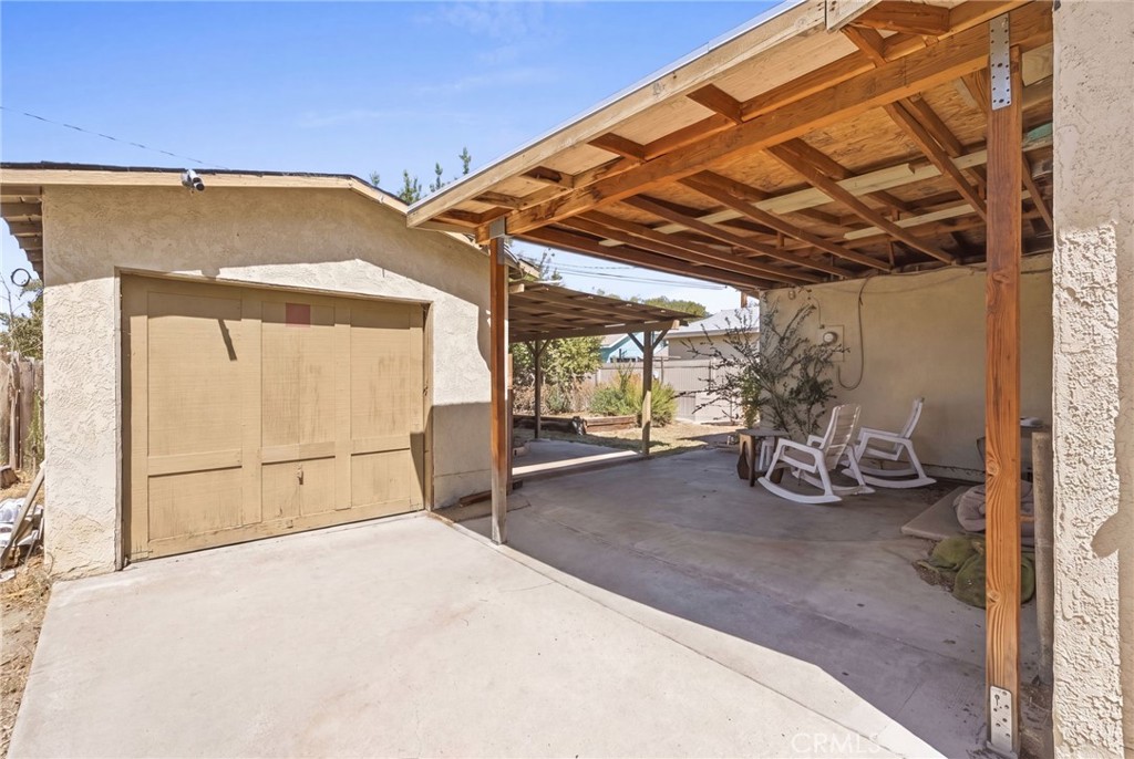 main property photo 16