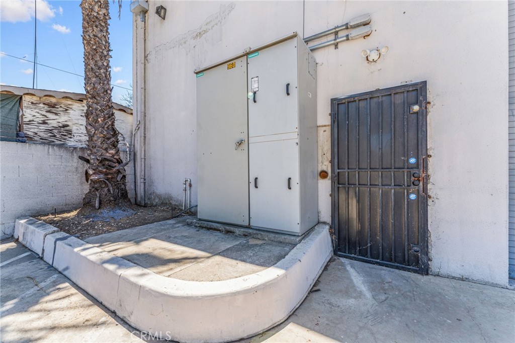 main property photo 16