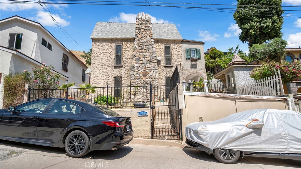 main property photo 23